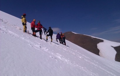 برگزاری کارآموزی برف و یخ برای بانوان در ۱-۲-۳ اردیبهشت