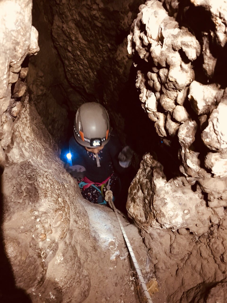 کارگاه آموزشی تکنیک های غارنوردی