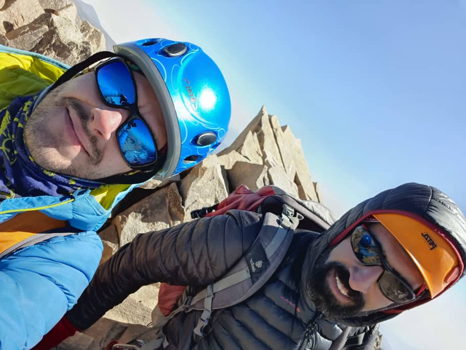 صعود به قله علمکوه از مسیر گرده آلمانها